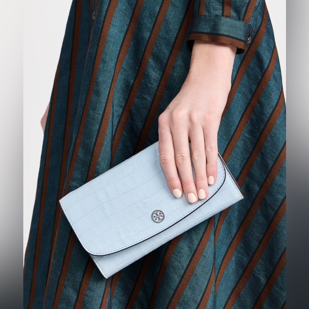Tory Burch Light Blue Croc-Embossed chain crossbody bag New - Picture 5 of 9